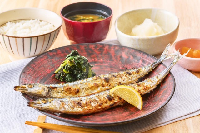 いち早くお届け！産地直送「生さんまの炭火焼き」８月２６日～